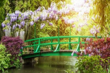 Giverny Monet’s House and Gardens Half Day Tour from Paris