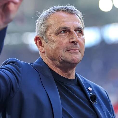 Fortuna Düsseldorf: Klaus Allofs‘ Shopping-Tour im Outlet-Center