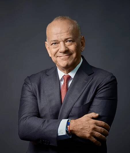 The Hon Albert J Isola CBE - Isolas