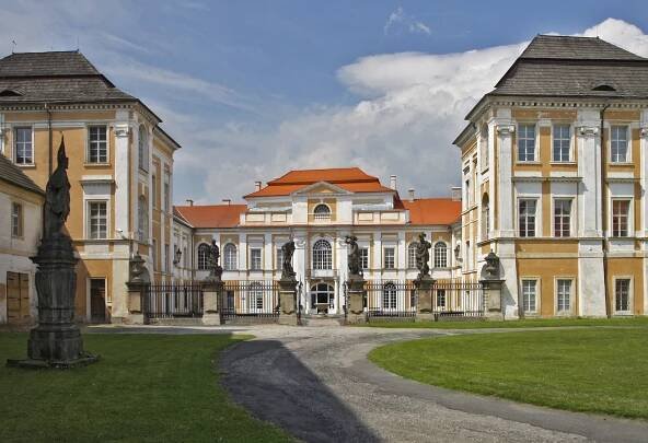 Exkurze na zámek Duchcov a Bažantnici