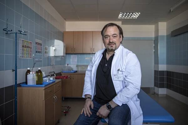 Proti proudu. Zkušený český lékař se vrací z Německa: Jsem domácí patriot