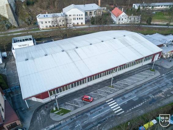 S rekonstrukcí zimního stadionu ve Velkém Meziříčí pomůže městu úvěr
