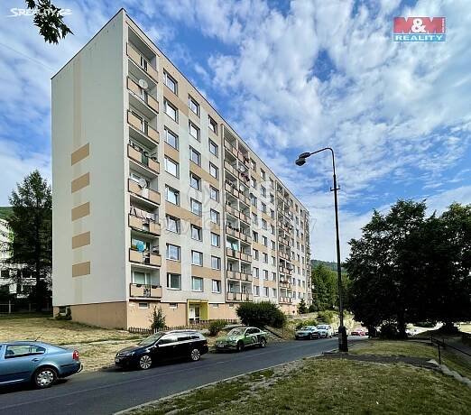 Prodej bytu 3+1 79 m², Karla Čapka, Krupka - Maršov