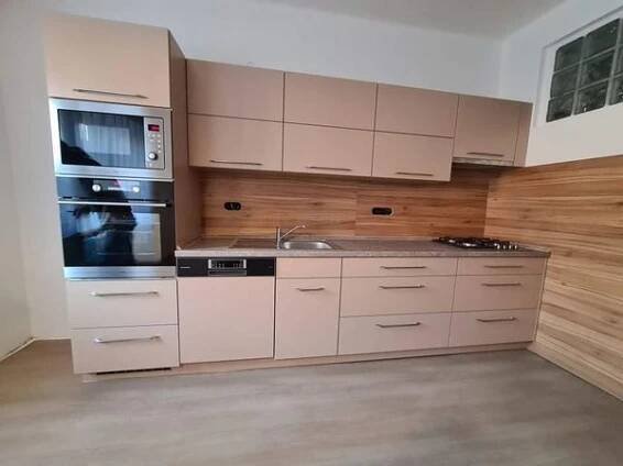 Kuchyně a nábytek Monarc foto 4