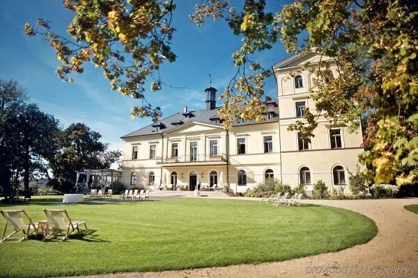 Hotel Chateau