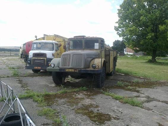 CZK - Tatra 111 C (cisternový automobil) - vlastní foto