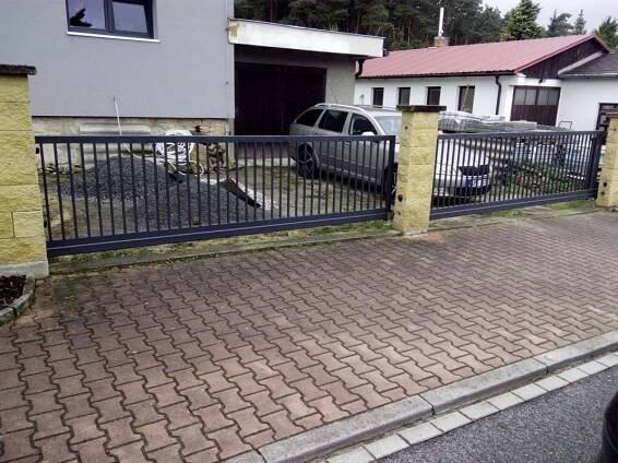 Pojezdové brány a branky | ZÁMEČNICTVÍ KLENC s.r.o.