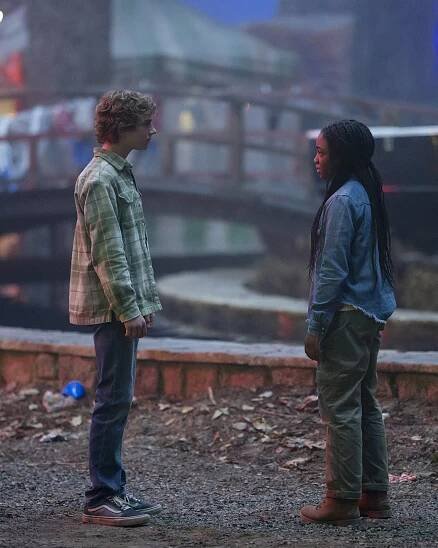 Walker Scobell, Leah Jeffries - Percy Jackson a Olympané - Jeden bůh nám koupí cheeseburgery - Z filmu