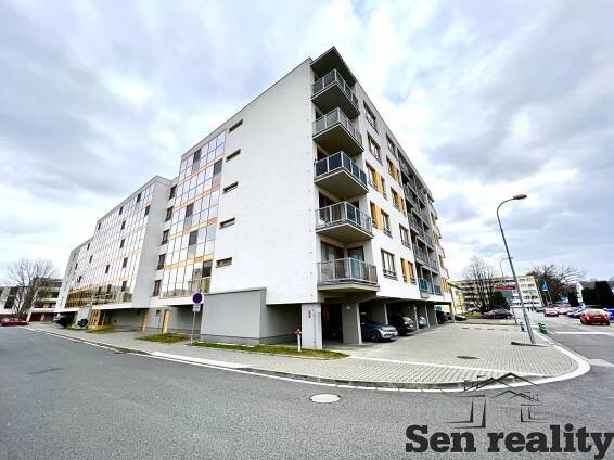 PRONÁJEM bytu 1+kk, Jana Hrubého, Trnová, Pardubice, 10 000 Kč/měs