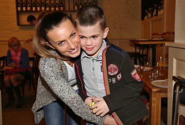 Alice Bendová se synem Vaškem