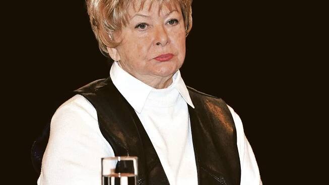 Alena Vránová (90) skončila v nemocnici: Upadla a vážně se zranila