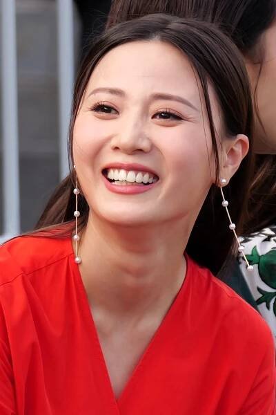 Rebecca Zhu - Wikipedia