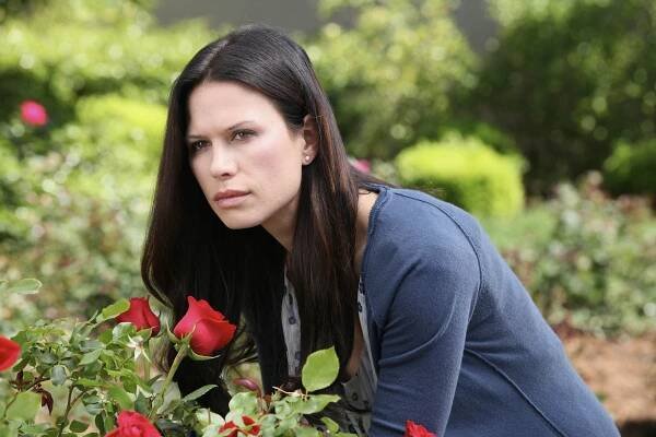 Za branou - Breach - Z filmu - Rhona Mitra