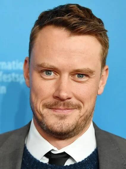 Details About Michael Dorman: Wife, Height, Accident, Net Worth - Net Worth Post