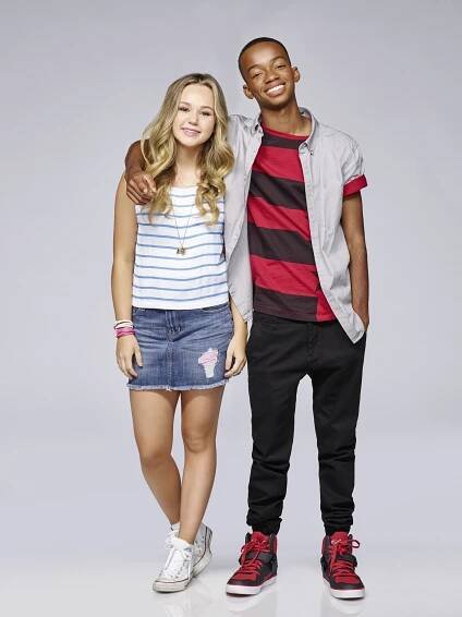 Bella a buldoci - Promo - Brec Bassinger, Coy Stewart