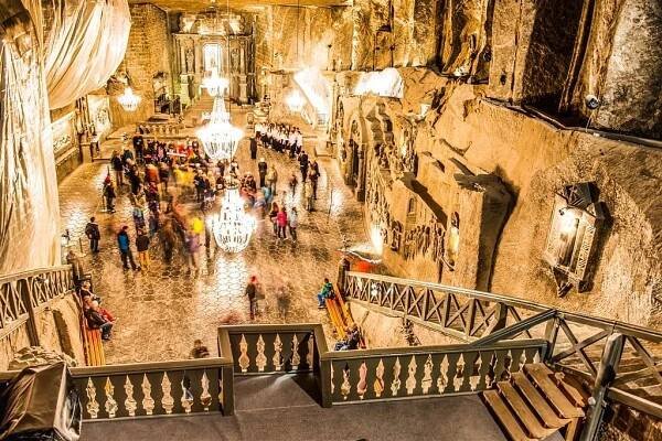 From Krakow: Wieliczka Salt Mine with private transport 