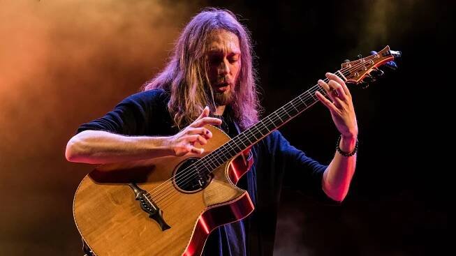 “That required some right hand training. It was like a tongue twister for my hands”: Mike Dawes has...