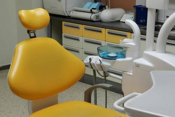 dentist cinick