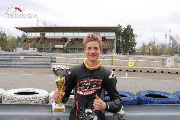 Rozhovor s motocyklovým závodníkem Jonášem Kocourkem | Motorkáři.cz