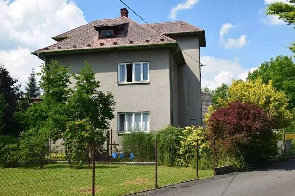 Prodej prostorného rodinného domu ve Frýdlantu nad Ostravicí - EVROPA realitní kancelář