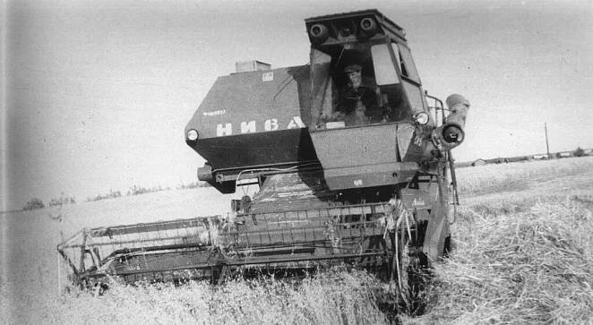 Co si Američané mysleli o legendární Nivě? Zpráva o výsledcích testů kombajnu SK-5 Niva z roku 1977