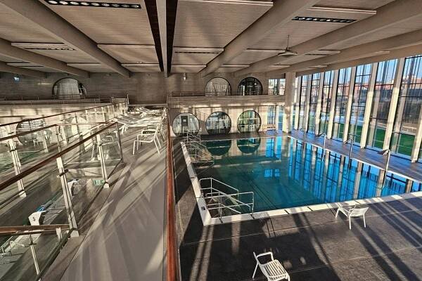 Stavbou roku 2024 jsou Masaryčka, hradecký fotbalový stadion i zámek Červená́ Řečice