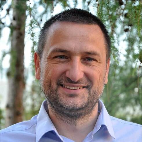 Kontakty - ZŠ Rabasova