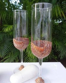 40 zdobených sklenic a návodů, jak si stylově připít na oslavách