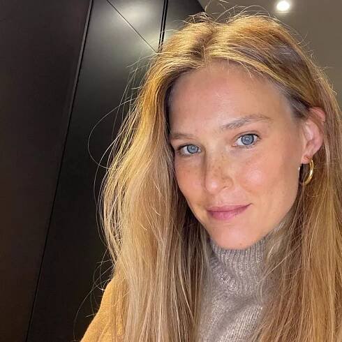 Sexy Bar Refaeli barrefaeli photo