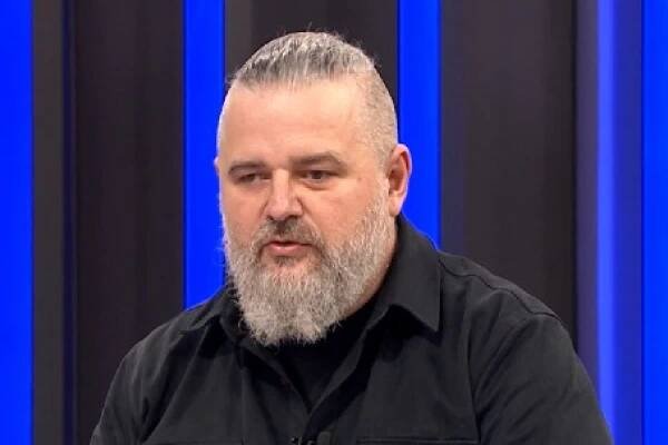 Největší šiřitel dezinformací? Vláda! Zameteno pod koberec