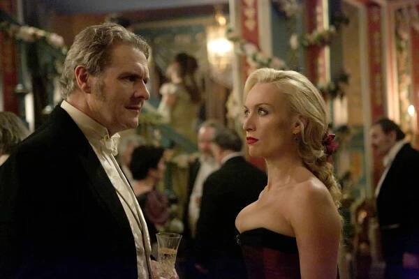 Drákula - Ďáblův valčík - Z filmu - Robert Bathurst, Victoria Smurfit
