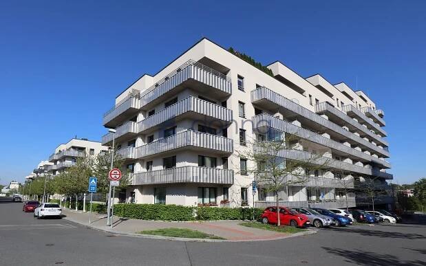 1+kk s lodžií, 38m2, Praha 3 - Strašnice, Zvěřinova ulice | Realitní kancelář Donna