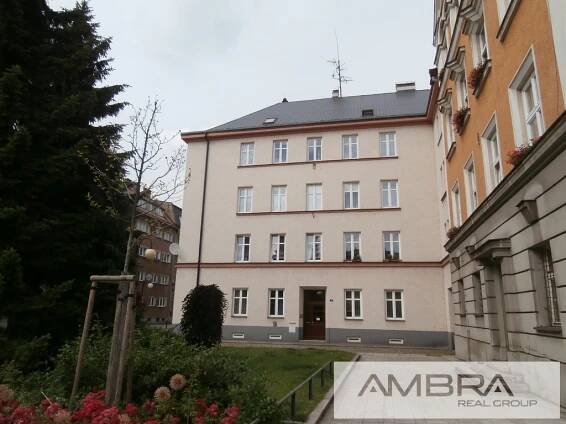Pronájem, Byt 2+1, náměstí ČSA, Český Těšín | AMBRA REAL