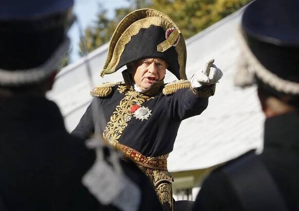 Šarmantní opilec a rváč: Temné stránky historika, který rozčtvrtil milenku (†24) - Expres.cz