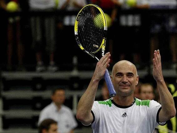 Agassi s Grafovou v Praze: Skvělý tenis i legrace
