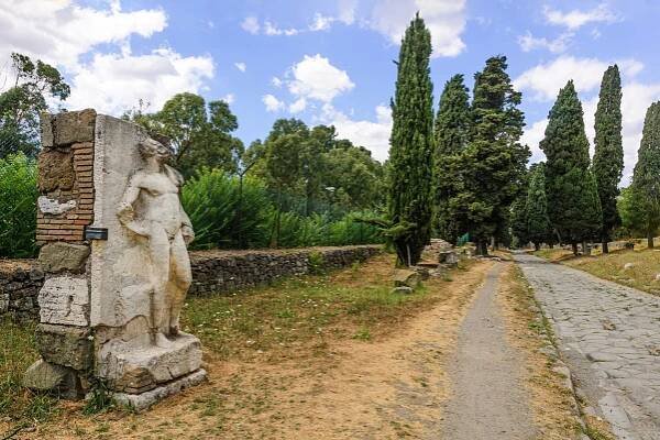 Via Appia Antica and its park, the charm and history of Rome