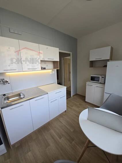 Pronájem bytu 1+1 32 m², Bavlnářská, Semily - Podmoklice