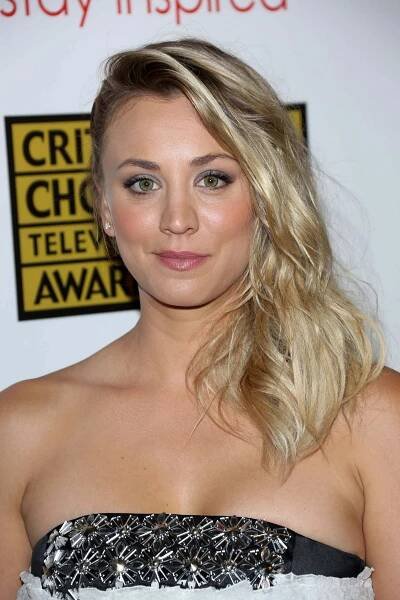 35 Glamorous Kaley Cuoco Hairstyles to Inspire Your Look