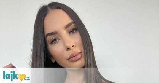 GALERIE: Datlova holka ukázala nová obří prsa! Je influencerka Bára Stříteská po plastice ještě víc sexy?