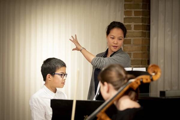 Susan and Sarah Wang Piano Duo