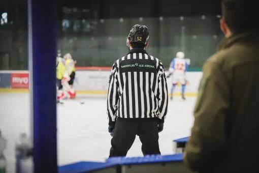 Spojaři s letci a HC Olymp sehráli hokejový zápas | spojar.mo.gov.cz