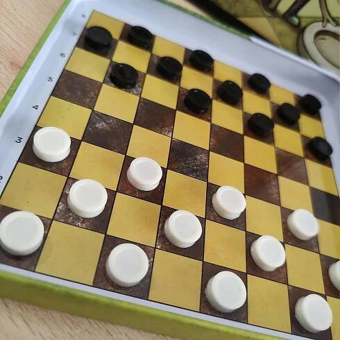 Magnetické vrhcáby v mini verzi Typ základní sada