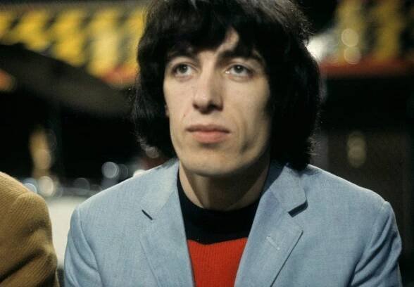 Bill Wyman: *24.10.1936, britský baskytarista, dlouholetý člen skupiny Rolling Stones