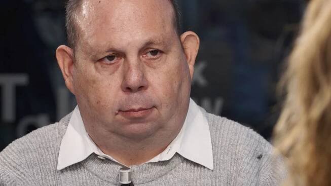 Cikrt: Nemocnice musí být otevřené a bez turniketů, jsou to továrny na zdraví