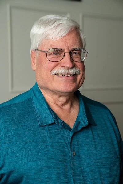 Steve Jones, Architecture
