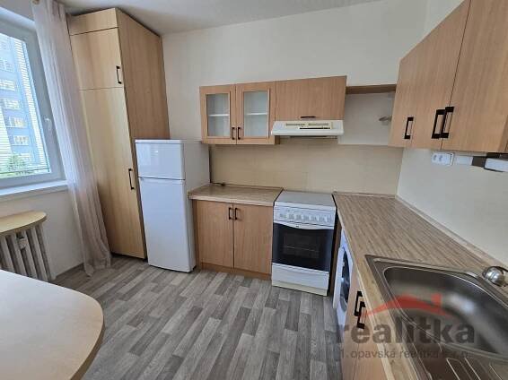 Pronájem hezkého bytu 2+1, 44m2,  Opava, ul. Antonína Sovy