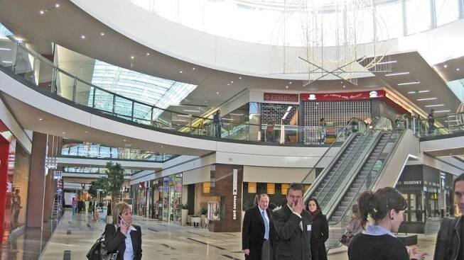 V Praze se otevřelo další nákupní centrum, Galerie Harfa