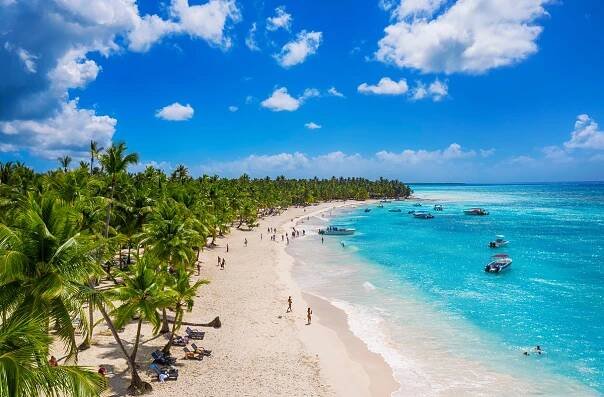 VIP Punta Cana Fishing Tour - Private Yacht Trip to Saona + Snorkeling