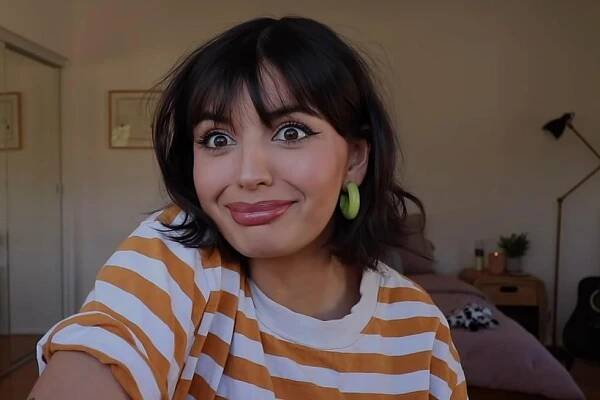 Rebecca Black Sends Fan Gift Card After Accidentally Ruining Her Top With Champagne