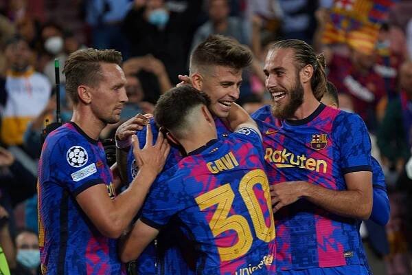 Barcelona konečně zabrala. Ve šlágru kola porazila Sevilla Atlético Madrid
